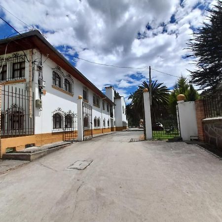 Hotel Casa De Peregrinos Ipiales Buitenkant foto